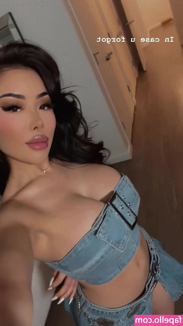 xochrissyle - Lingerie and stocking ..