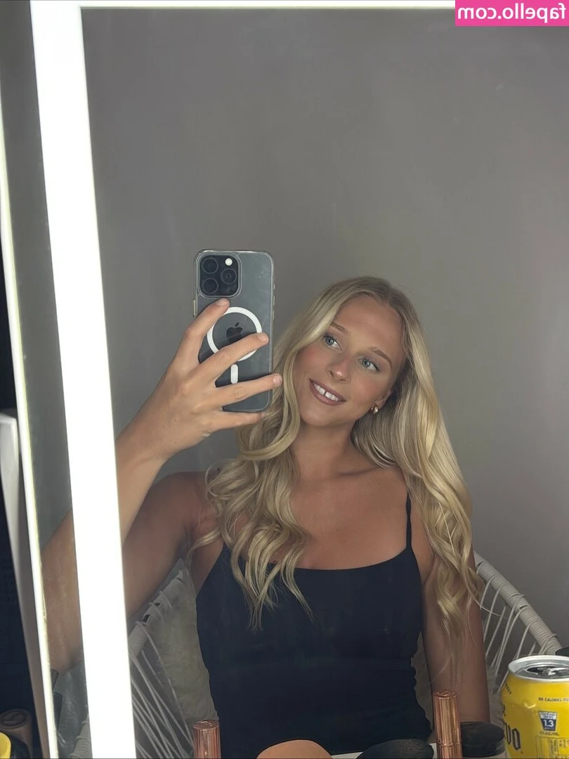 Meghan Hansen [ meghan-hansen ] - My friends dick is so big what when he goes through airport security