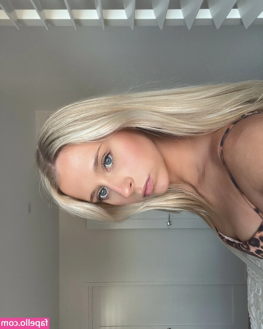 Meghan Hansen [ meghan-hansen ] - Where do your eyes go first?