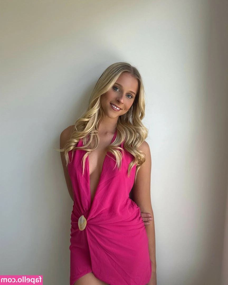 Meghan Hansen [ meghan-hansen ] - We're officially in the last 24 hours of the contest! I'm having a