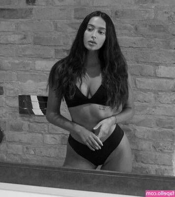 Karolina Meschino [ karolina-meschino ] - Shall I take them off ? ..