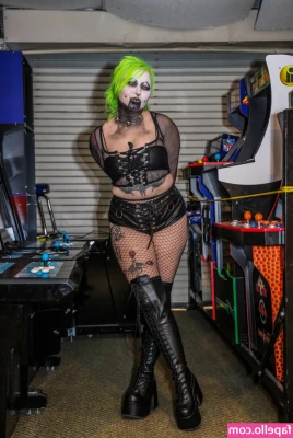 AEW Abadon [ aew-abadon ] - It’s Thirsty Thursday baby!!! I know what I’d like to be