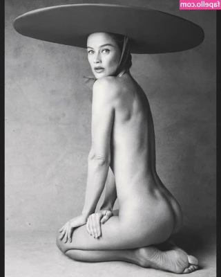 Carolyn Murphy [ carolyn-murphy ] - Wanna see the nude version of this spectacular set with Miranda? 14