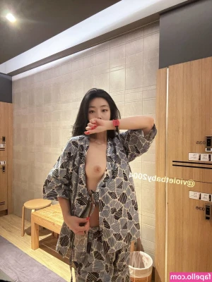 violetbaby2004 - Wanna take a bath with me?