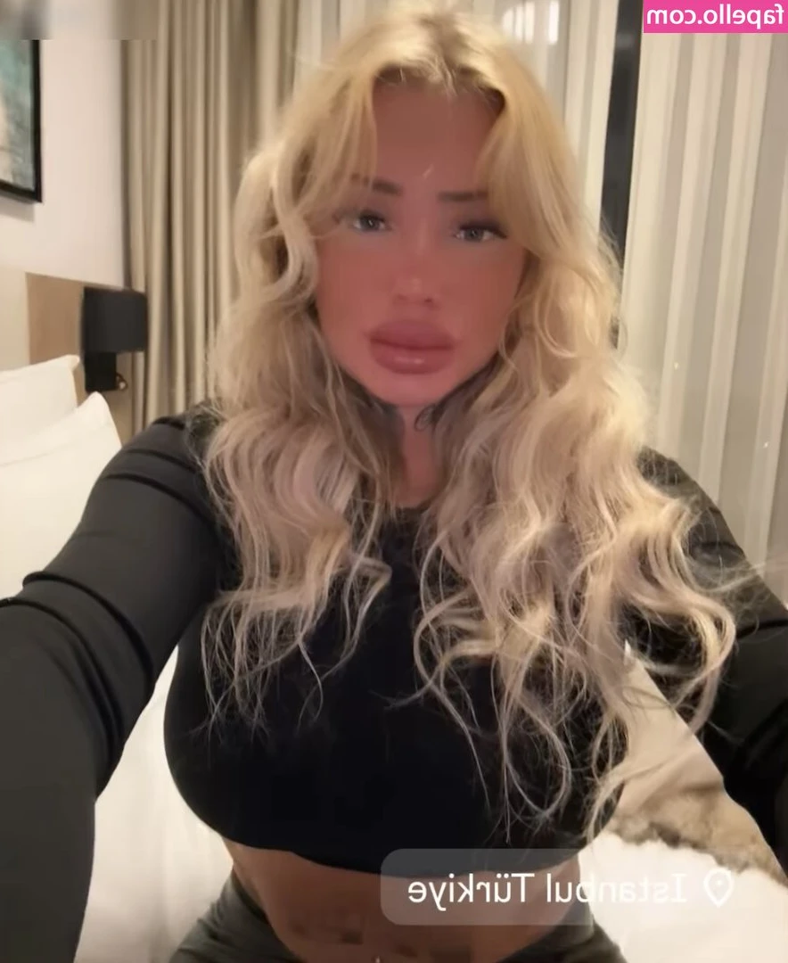 Anja Abi [ anja-abi ] - put your face up my pink ass 😈💕