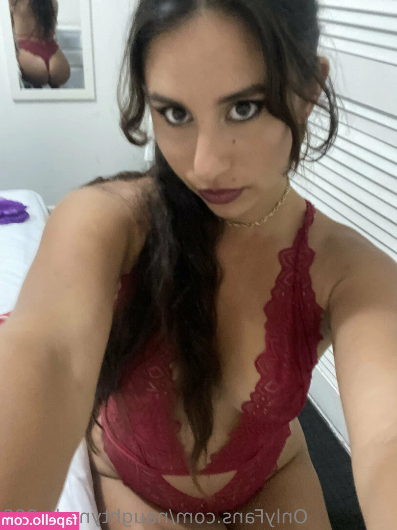 naughtynadia888 - Model