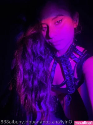 naughtynadia888 - Do you like to tease her before u fuck her        your DMs for a