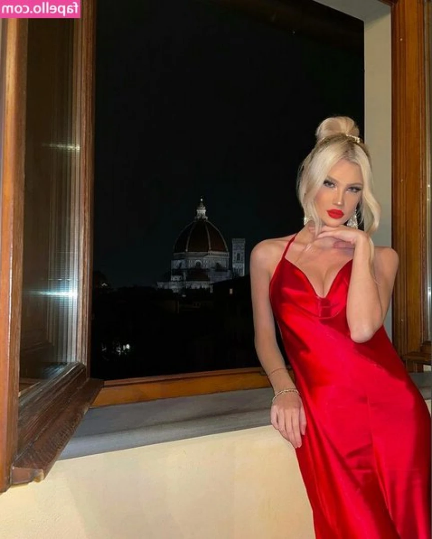 blondie.angelika [ blondie-angelika ] - Morning, do I give you butterflies? 🦋