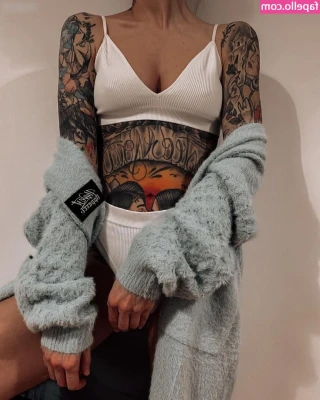 Carina_mthrfckr [ carina-mthrfckr ] - Daddy, please watch me while this married man has his way with me! I