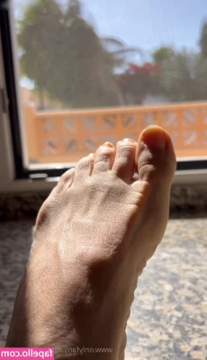 Ana Garcia [ ana-garcia ] - Help me out of these?