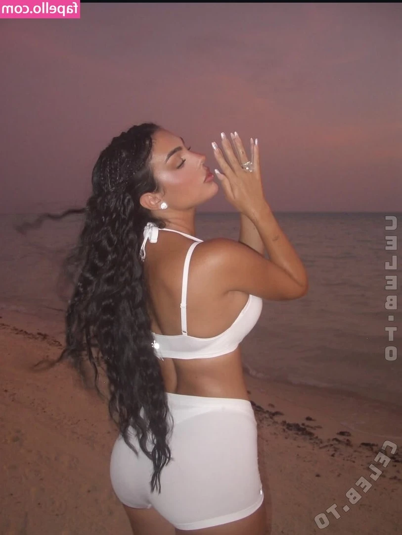 Georgina Rodriguez Hernandez [ georgina-rodriguez-hernandez ] - I'm still a virgin if you fuck me in the ass instead okay?