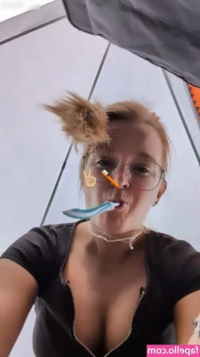 RayaOnAir - Hi hunnies! I made a finally made a free onlyfans! Some of the stuff