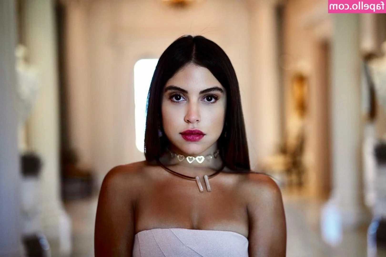 Cinthya Carmona [ cinthya-carmona ] - Cum ❓