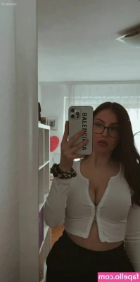 Lauraaasmk - Why are my nipples so hard? They stand out in this small sports bra.