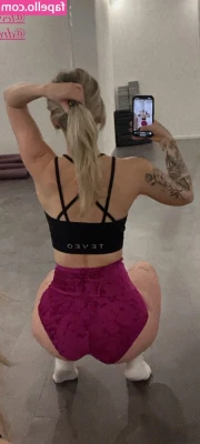 Nele_mbt [ nele-mbt ] - Cam sessions are available this evening. Entertain my man and I.