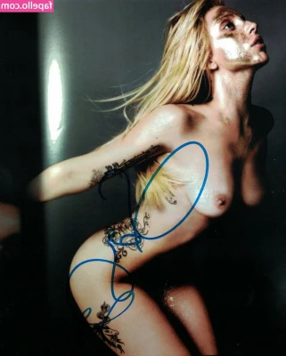 ladygaga - Refinement Femininity Tenderness✨