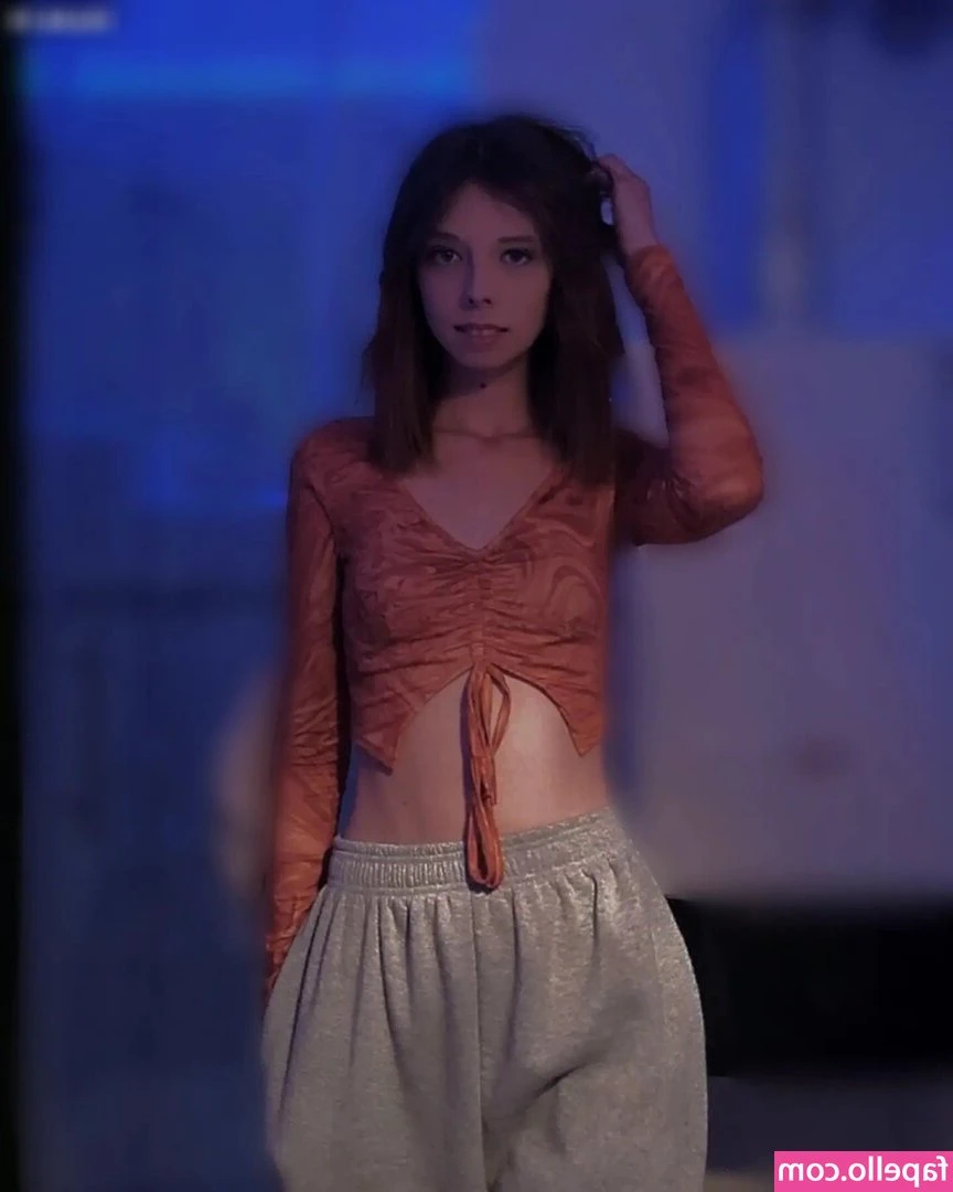 _alina_rabea [ alina-rabea ] - i love being his little cockslut😩