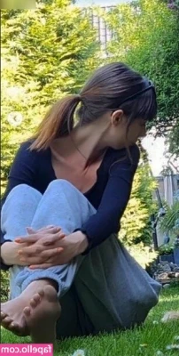 _alina_rabea [ alina-rabea ] - Everyone I have two new videos exporting now once they’re done I