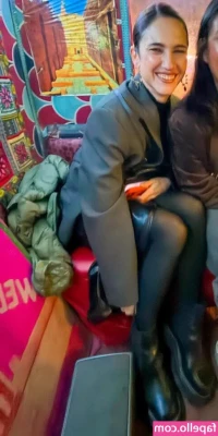 Lodovica Comello [ lodovica-comello ] - I have time for skype dates! Lets schedule some 1 on 1 time together