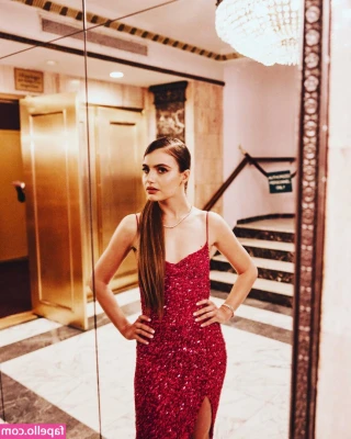 Sami Gayle [ sami-gayle ] - “Crawl to me, on your knees, (what a fuckin’ tease)… Wrap your