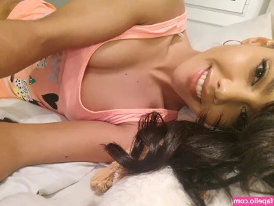 apolonialapiedra - The buttons on my shirt just wont contain my tits. They BURST! Then