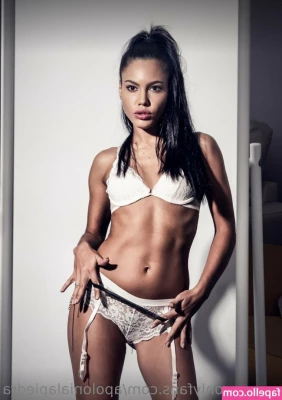 apolonialapiedra - DOMINGO  Bored  let s play for a while   ad  princebella