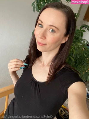 Deutscheonlyfans - i just want to purr and cuddle 🤭
