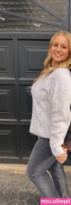 ava_hadley [ ava-1 ] - Please keep in mind that if you are going to send me dick pix that I