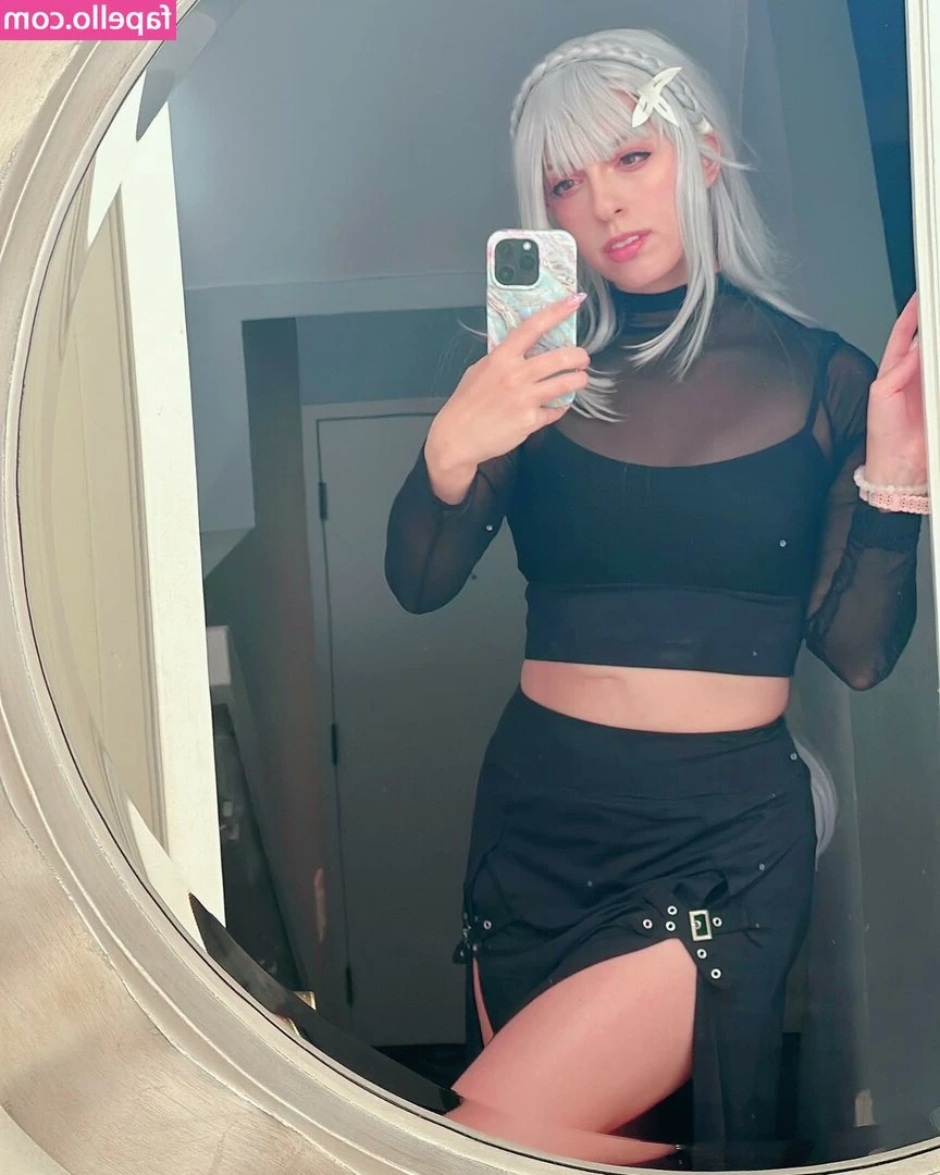 Kayli Mills [ kayli-mills ] - Throwback to my trip a year ago staying in Cupids suite