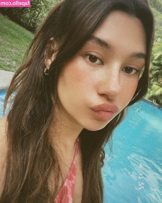 Valeria Vargas [ valeria-vargas ] - Almost ready for pool days again! 😍🥲😊 What is your favorite