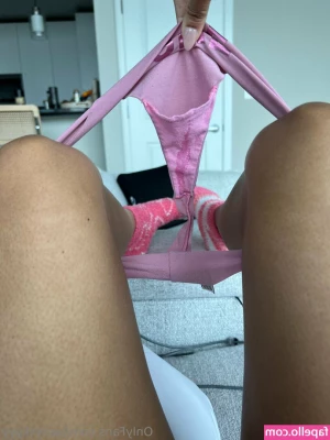 jassyskyyy - Online call with your girlfriend:  I am away from home but that