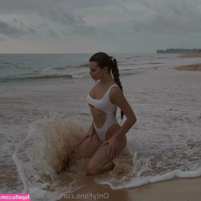 alexandraflowe - Hmmmm he tasted so good, now he's having fun in paradise 😋 message