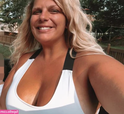 Brittany Fortinberry [ brittany-fortinberry ] - I looked hot today, lucky I took a pic for you onlyfans😘🥰