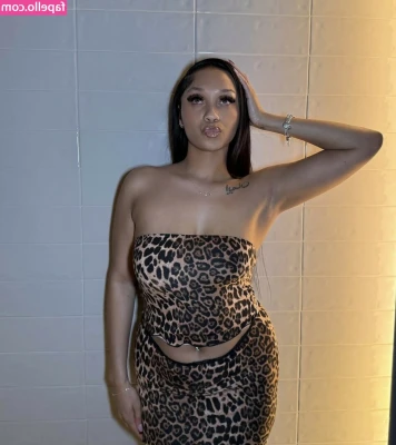 ShanteJarrett_ [ shantejarrett ] - It's tastes just like Christmas cookies!