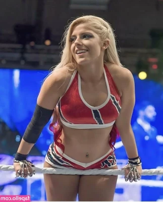 Alexa Bliss [ alexa-bliss ] - want em off