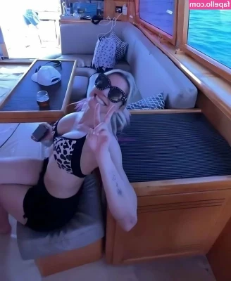 Alexa Bliss [ alexa-bliss ] - Wya