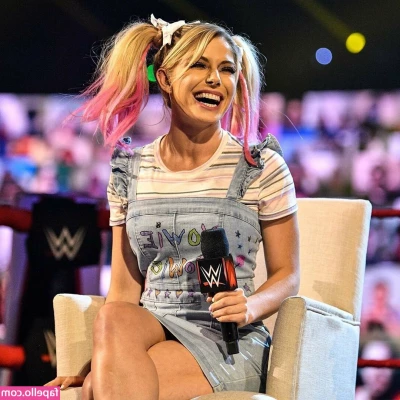Alexa Bliss [ alexa-bliss ] - Got F cked After I Sent Him This Pic