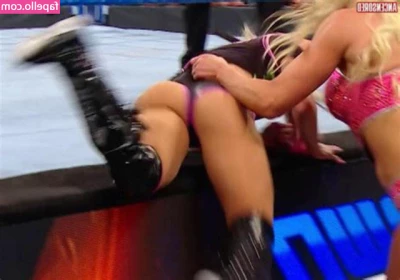 Alexa Bliss [ alexa-bliss ] - Holiday ppvs are in the works waiting on my Christmas decor to be