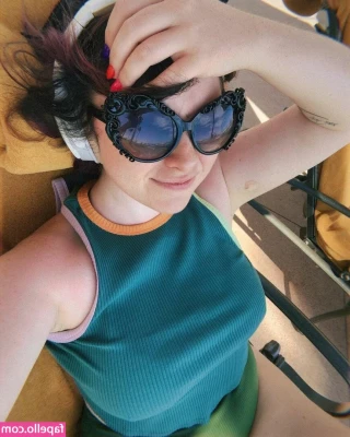 Koolysmiley - POV You’re perving on me at the swimming pool …