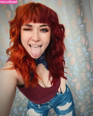 Koolysmiley - Wanna lick my lollipop?? 😈😻