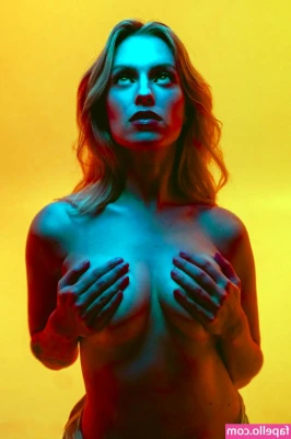 Barbara Dunk [ barbara-dunk ] - Tip $5 if you wish you were squeezing my titties 👅👅👅