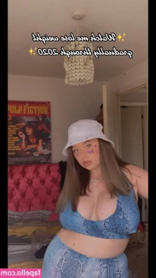 Sarah Anne Hooper [ sarah-anne-hooper ] - What a blast from the past... Did you watch me in a shed?
