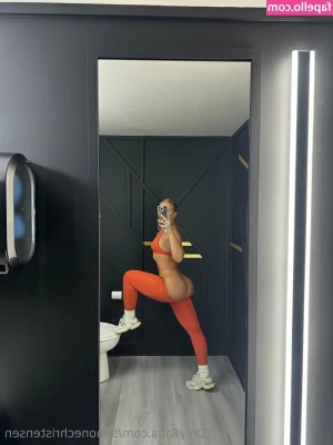 Simone Christensen [ simone-christensen-10 ] - Just to update y’all, I’m staying out in NY another week to keep