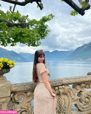 Jhulia Pimentel [ jhulia-pimentel ] - What a cold foggy morning we are having today. Here's something to