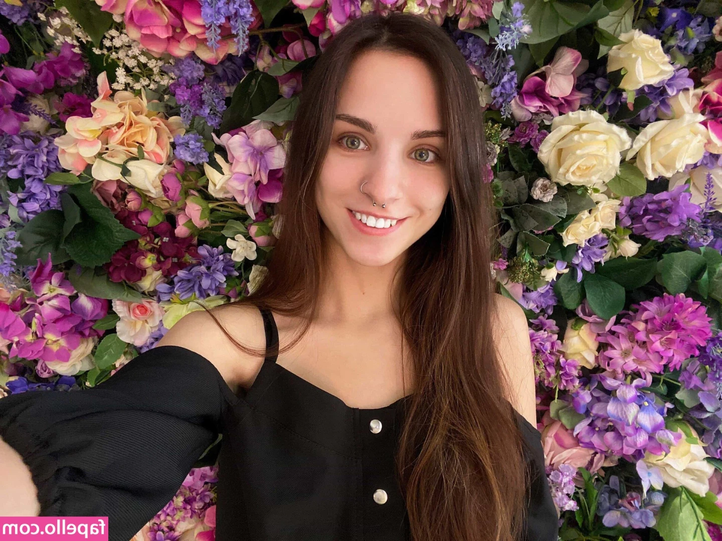 Lisa Joyce [ lisa-joyce ] - Rip my clothes and use your belt on me