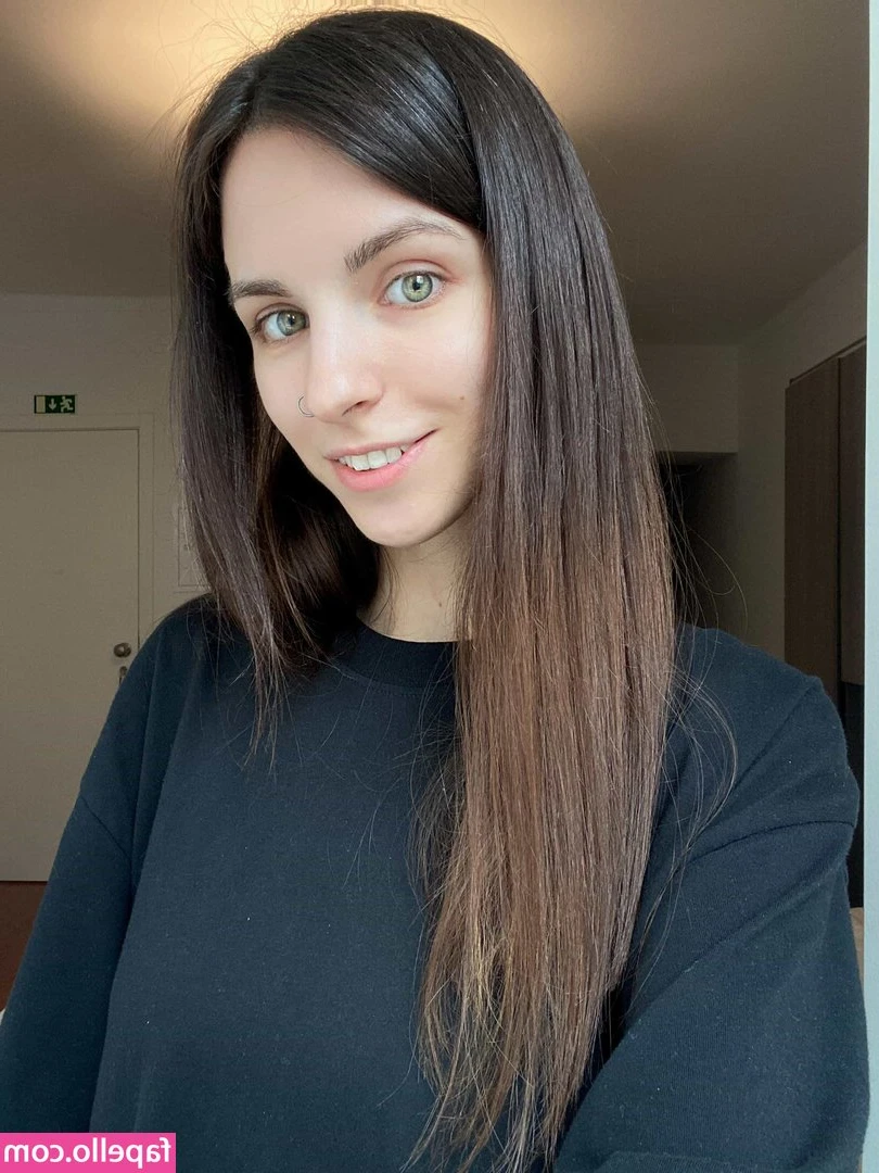 Lisa Joyce [ lisa-joyce ] - Aliya and I needed to spice up our marriage so we invited a trans