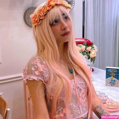 notLisanna - Little foot fetish love for ya xx