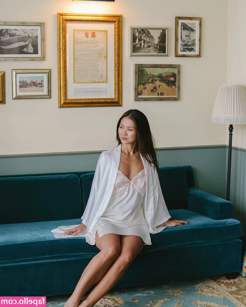 Caitanya Tan [ caitanya-tan ] - Bronze hair!