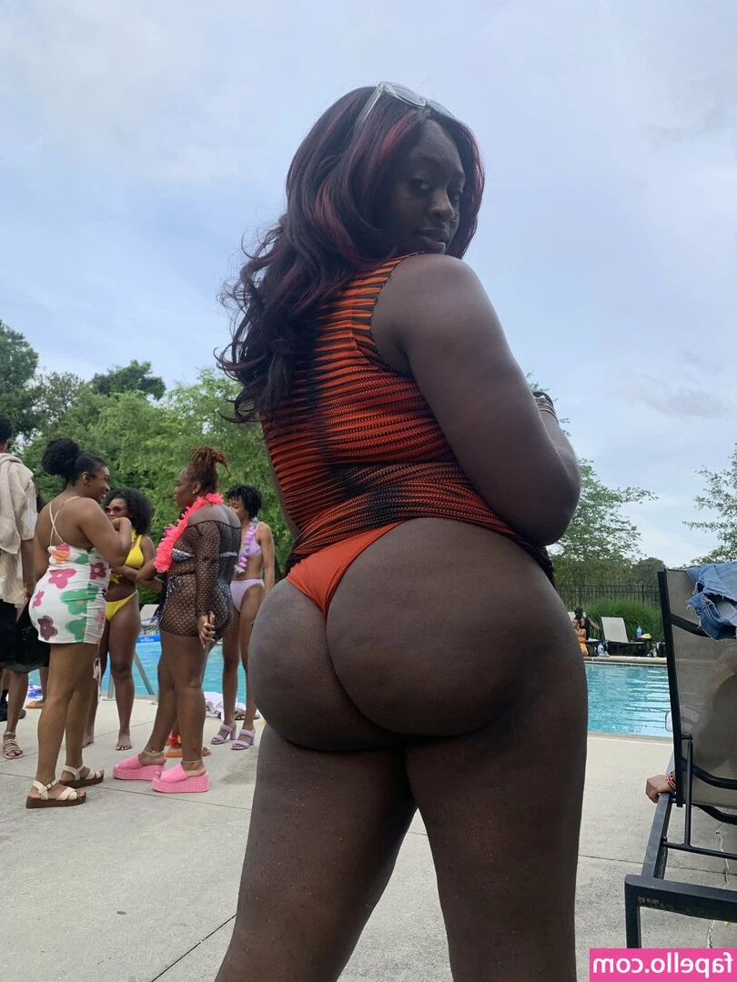 itscocoachanel - Just added this bad boy to my collection👅😍 . Do you wanna see