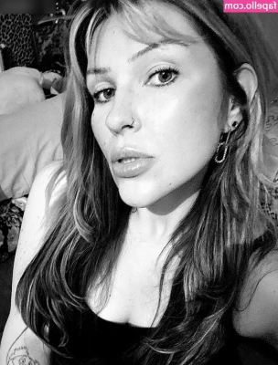 Mareike Flügge [ mareike-flgge ] - Good days my loves..🥰 making presence with my dose of affection